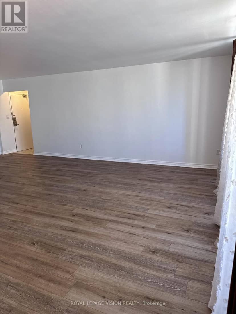 2801 - 5 Massey Square — photo 7 of 18