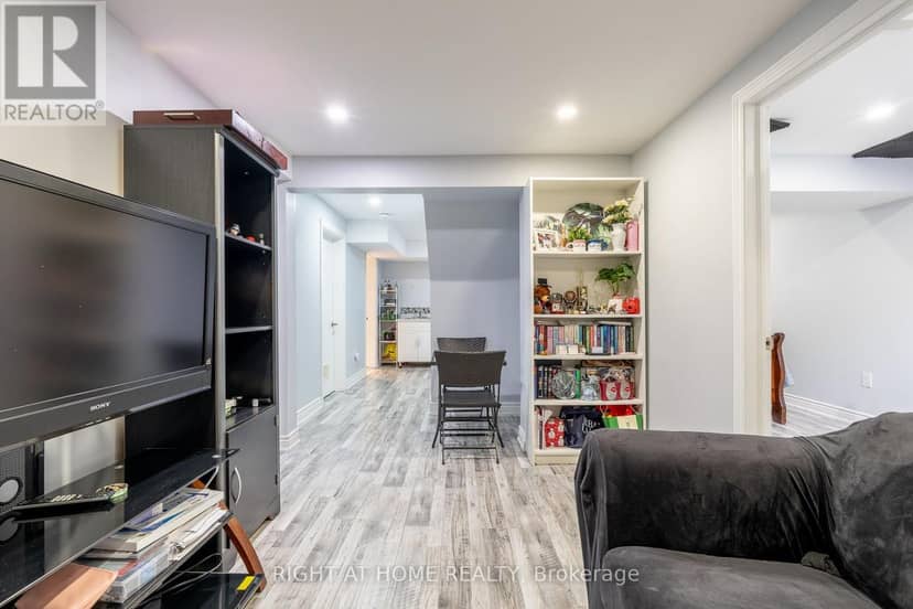 19 Cardinal Street — photo 39 of 40