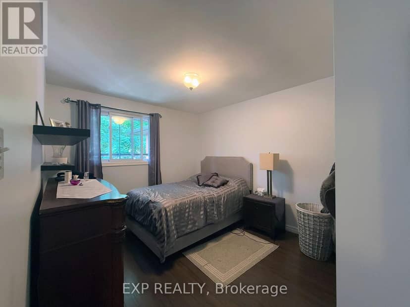 82 Lacey Crescent — photo 16 of 32