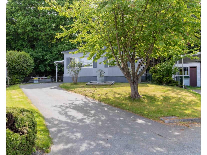 115 8220 KING GEORGE HIGHWAY, Surrey, photo 2