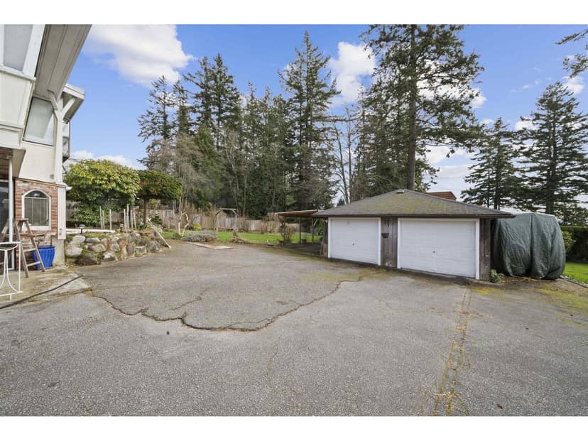 14862 THRIFT AVENUE, White Rock, photo 3