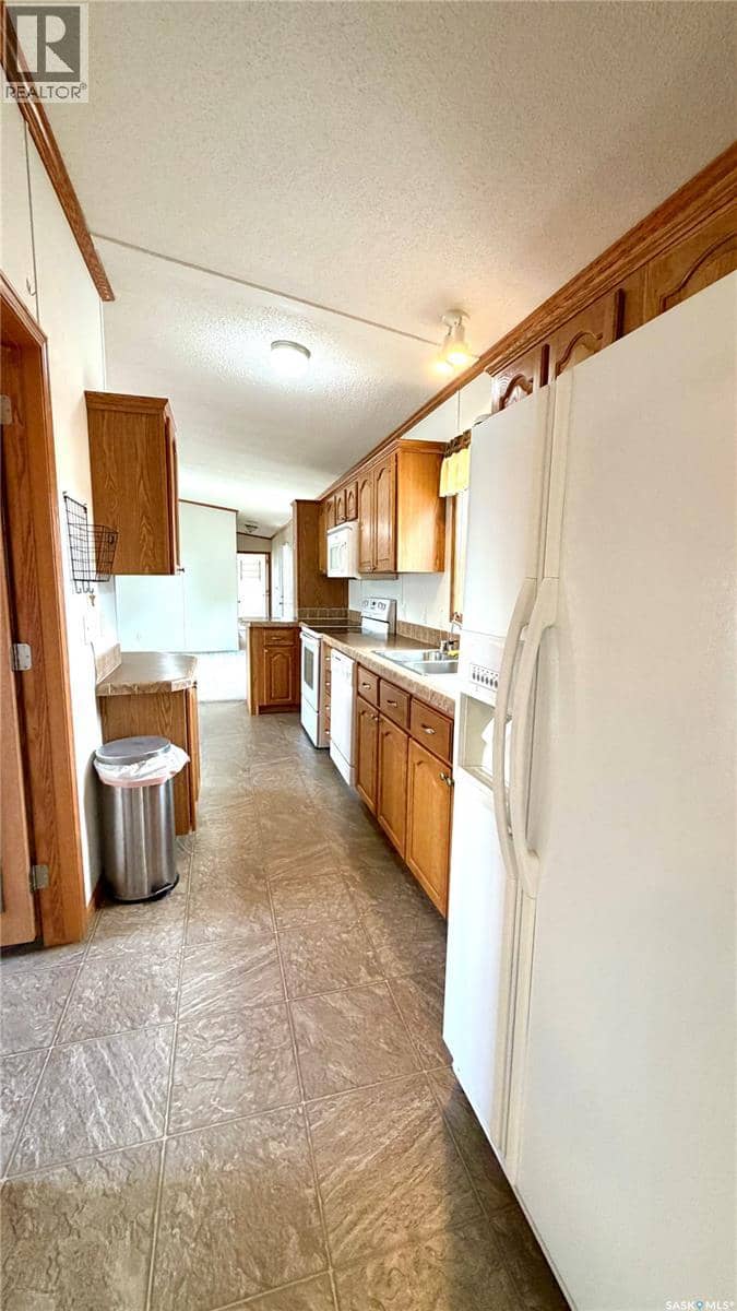 431 Park AVENUE — photo 13 of 40