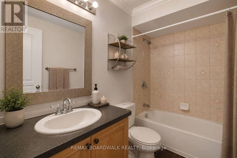 561 Aquaview Drive — photo 27 of 32