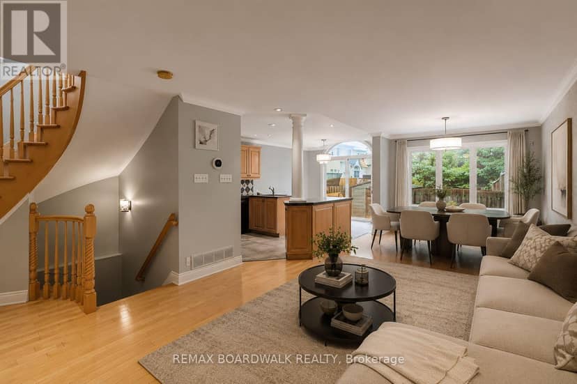 561 Aquaview Drive — photo 8 of 32
