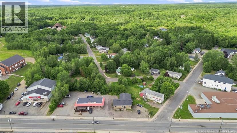 214 Main Street, Minto, photo 4