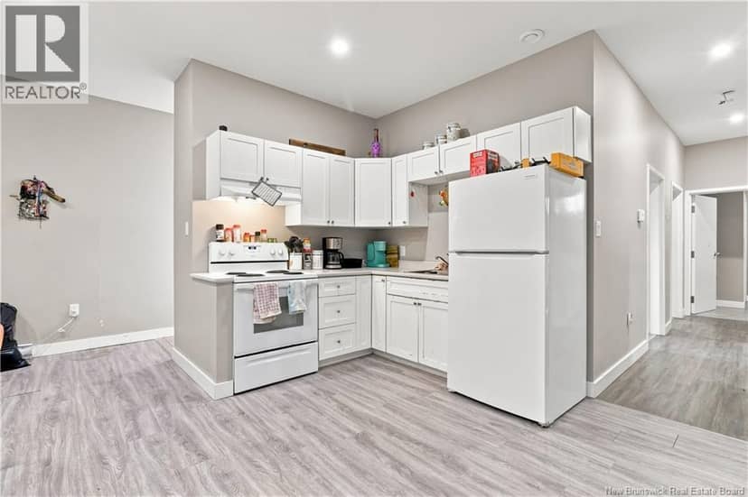 214 Main Street, Minto, photo 6