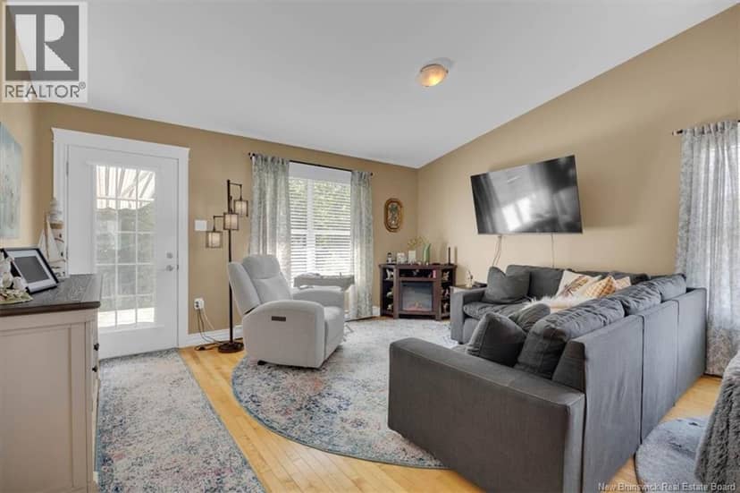 14 Alexander Court — photo 10 of 36