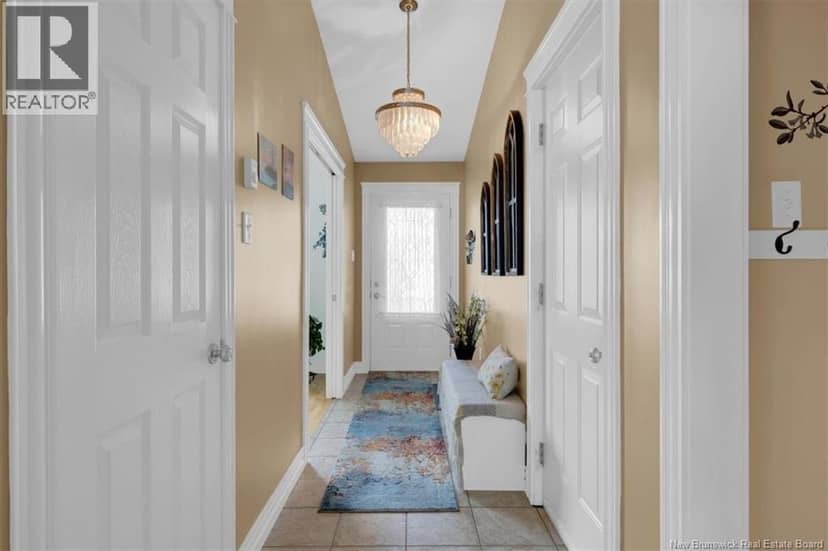 14 Alexander Court — photo 3 of 36