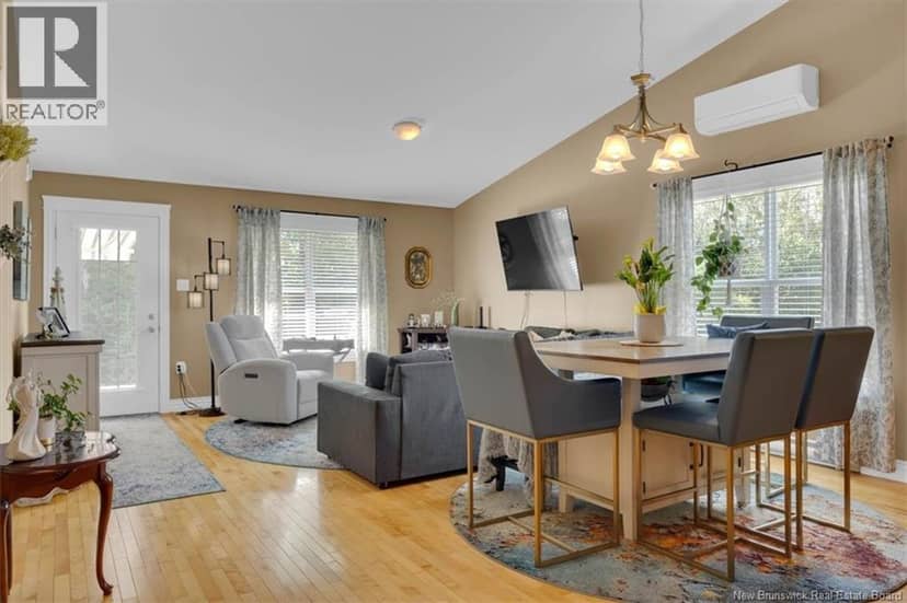 14 Alexander Court — photo 9 of 36