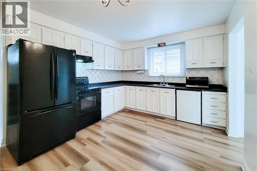 36 HILLCREST Avenue — photo 17 of 40