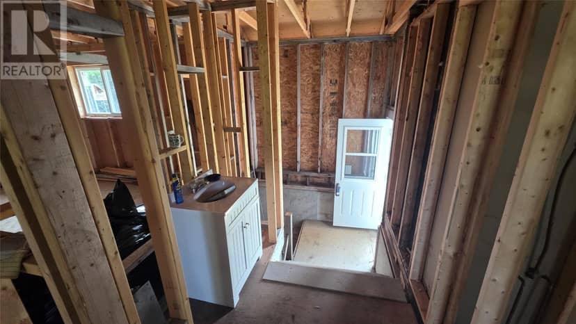 4 Flat Bay Brook Road — photo 12 of 16