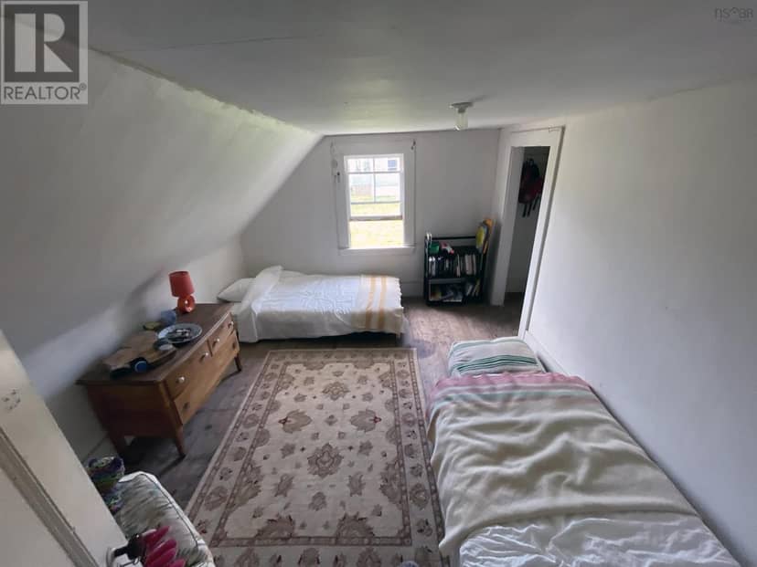 32 Wellington Street — photo 22 of 31
