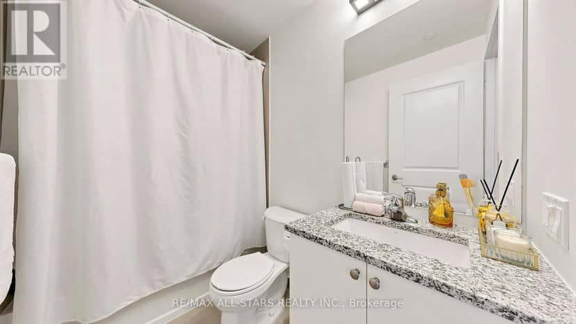 1609 - 4955 Yonge Street — photo 23 of 40