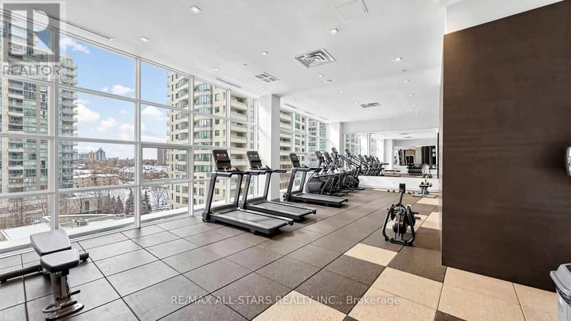 1609 - 4955 Yonge Street — photo 32 of 40