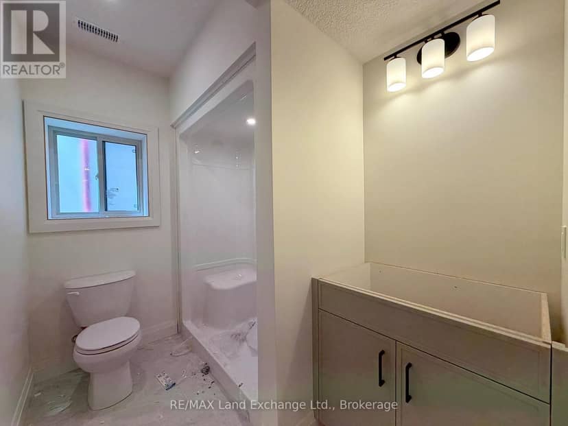 660 Devonshire Road — photo 13 of 15