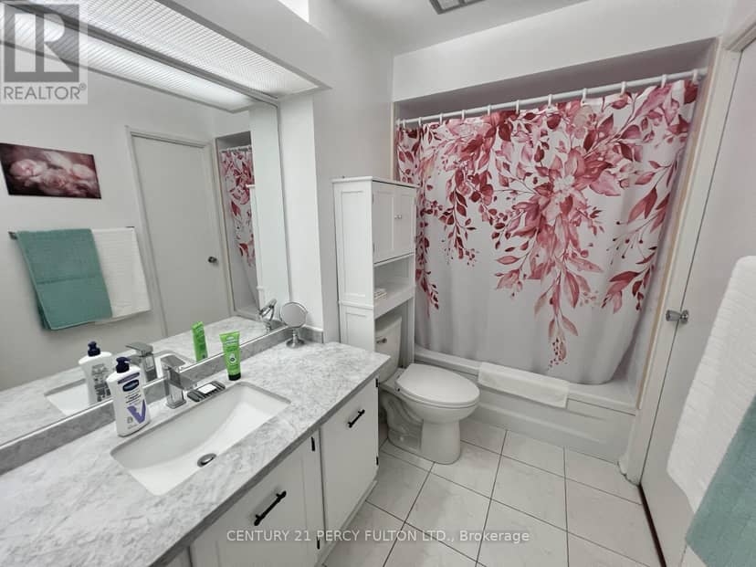 228 - 4005 Don Mills Road — photo 11 of 32