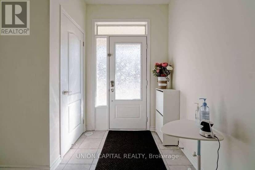 90 Cornell Centre Boulevard — photo 6 of 40
