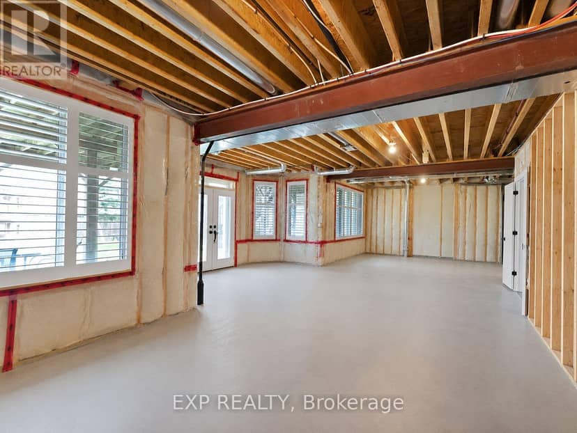 85 Royal West Road — photo 38 of 40