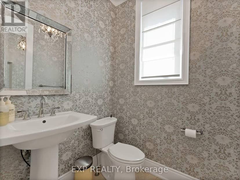 85 Royal West Road, Markham, photo 7