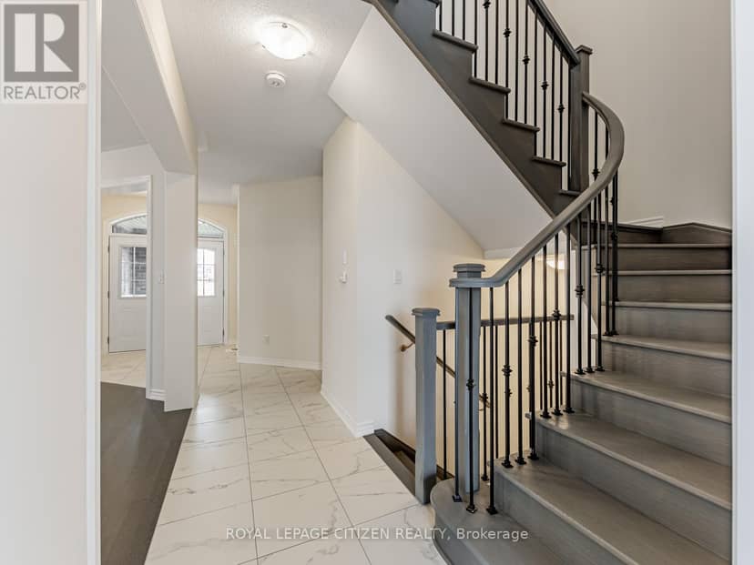 63 Fenn Crescent — photo 6 of 40