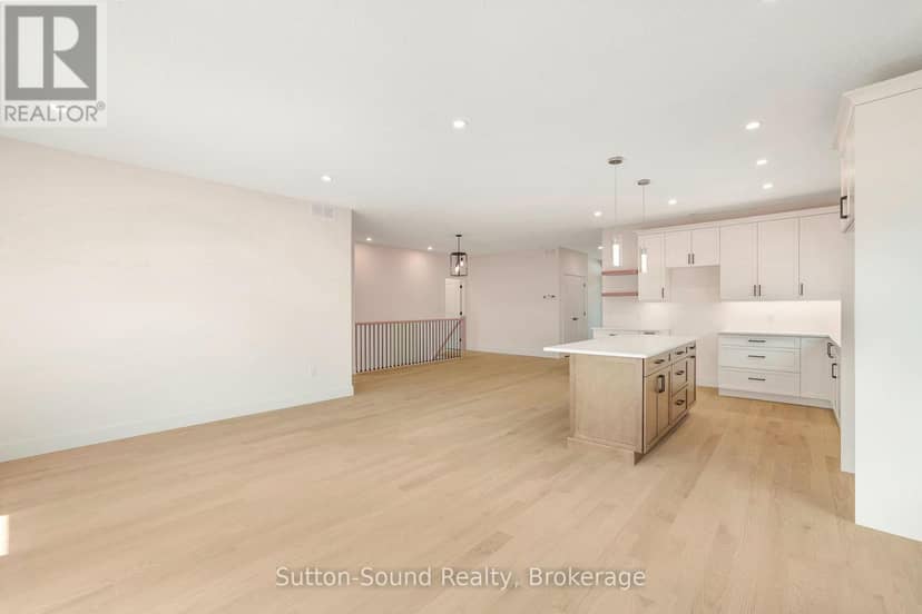325 6th Avenue W — photo 18 of 40