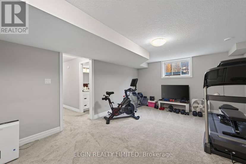 14 Muirfield Drive — photo 31 of 40