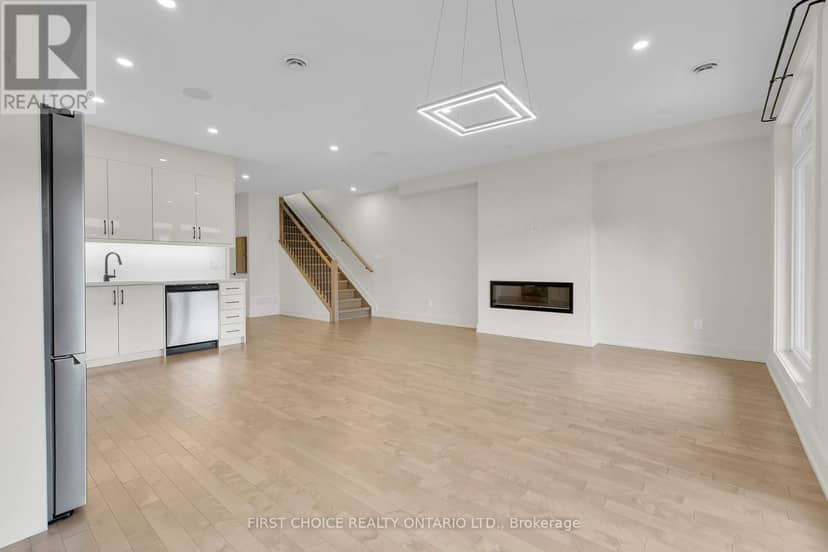 269 Queen Mary Street — photo 8 of 40