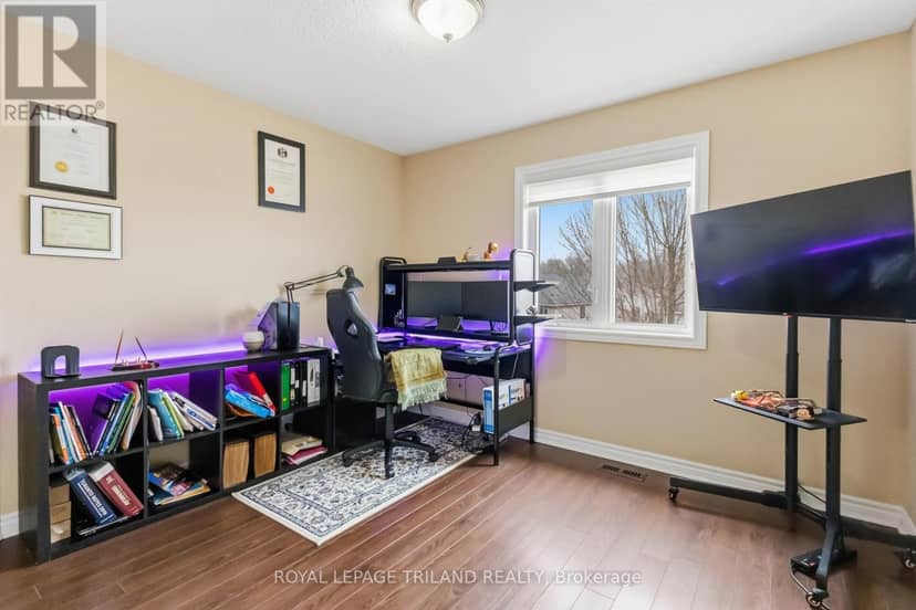 860 Kettleridge Street — photo 21 of 40