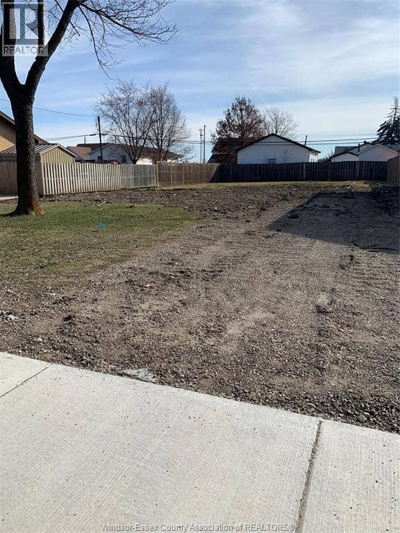 9509 County Rd 11 — photo 3 of 5