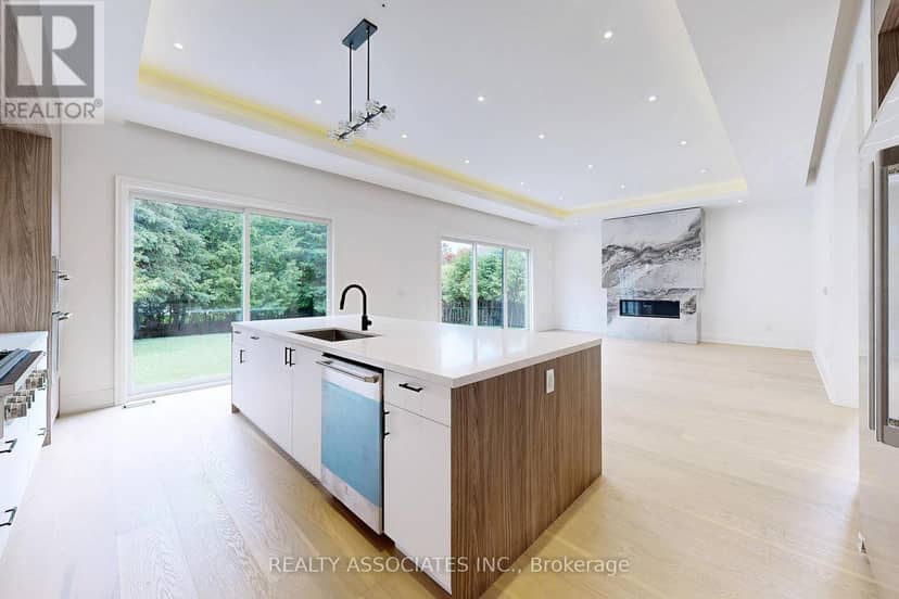 32 Cossar Avenue — photo 14 of 40