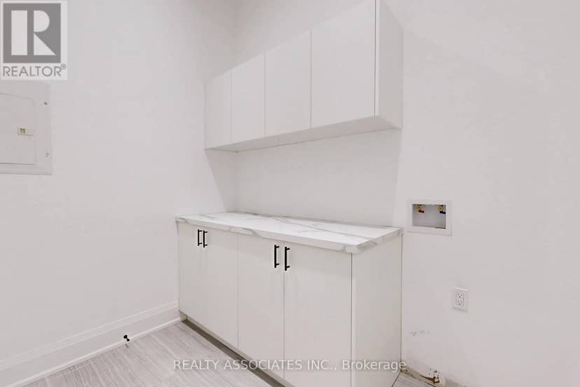 32 Cossar Avenue — photo 20 of 40
