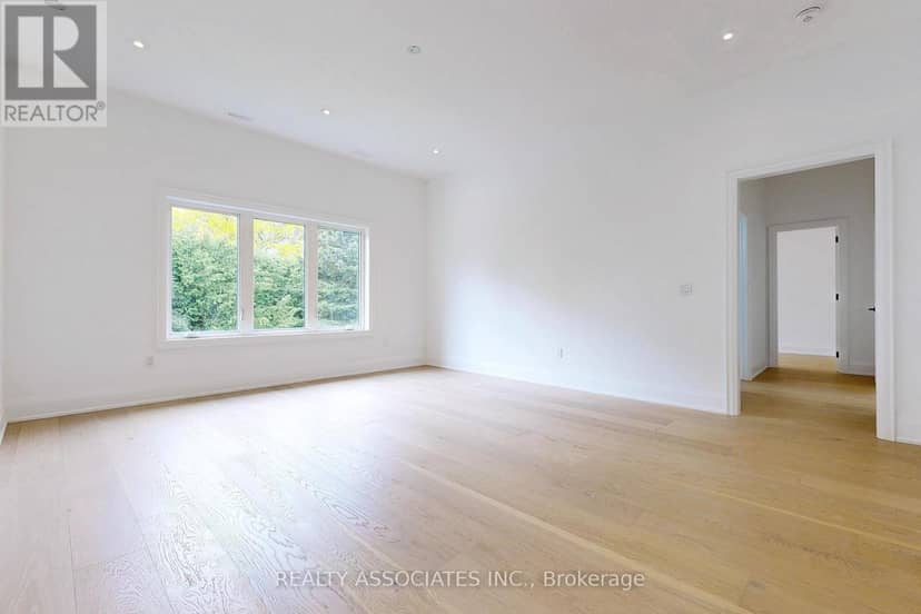 32 Cossar Avenue — photo 23 of 40