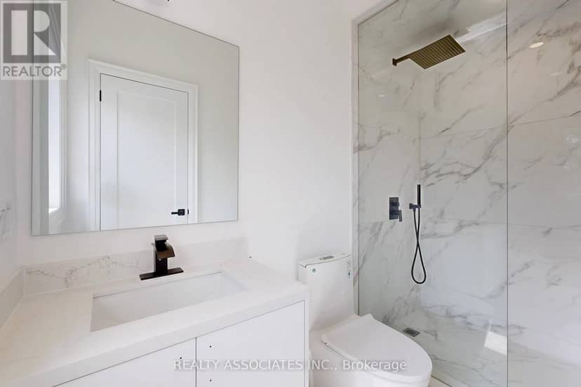 32 Cossar Avenue — photo 33 of 40