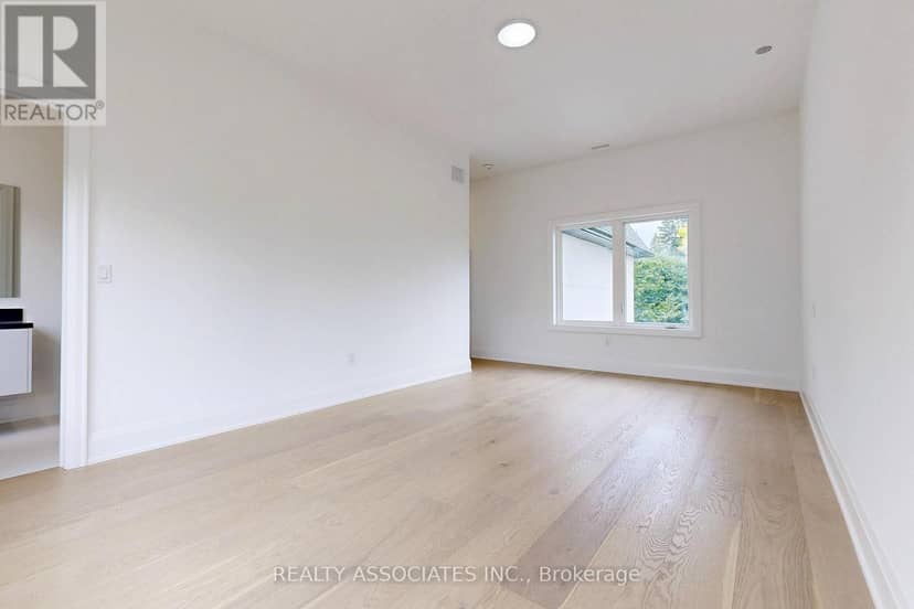 32 Cossar Avenue — photo 39 of 40