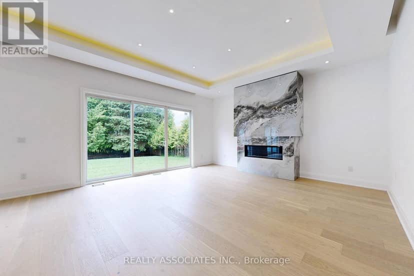 32 Cossar Avenue, Aurora, photo 8