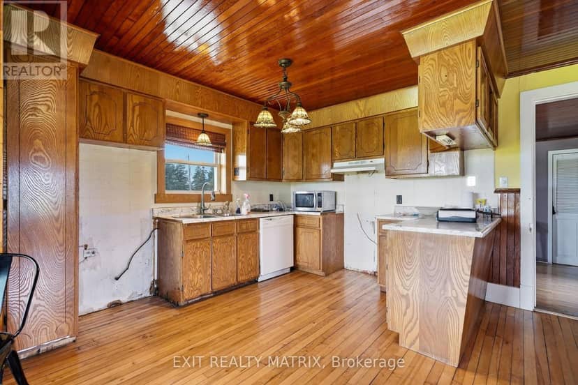 1309 Conc 1 Road — photo 7 of 40