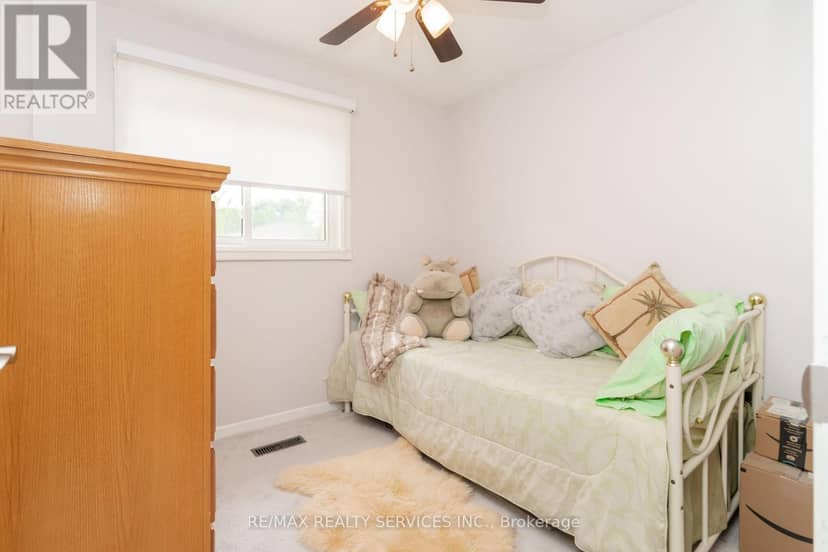 6 Lauderdale Road — photo 25 of 40