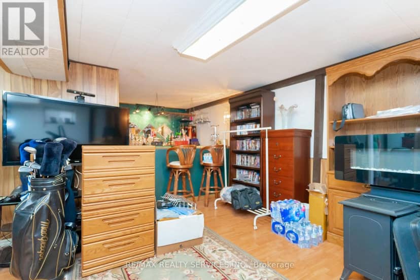 6 Lauderdale Road — photo 32 of 40