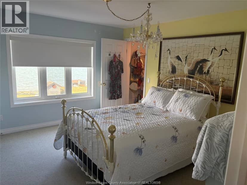 13222 Riverside Drive — photo 16 of 23