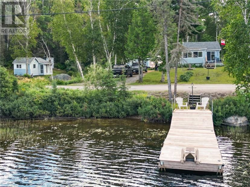 40 Ministic Lake Road, Onaping