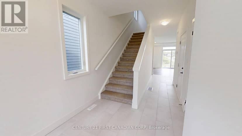 1225 Tulloch Avenue — photo 4 of 18