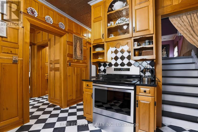 161 Nancy Street — photo 15 of 40