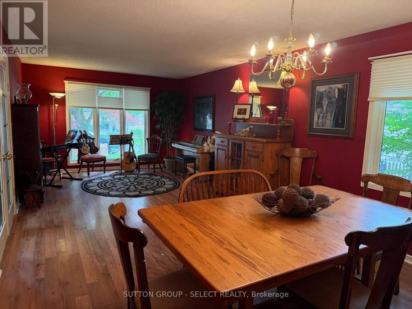 68 Midale Crescent — photo 7 of 26