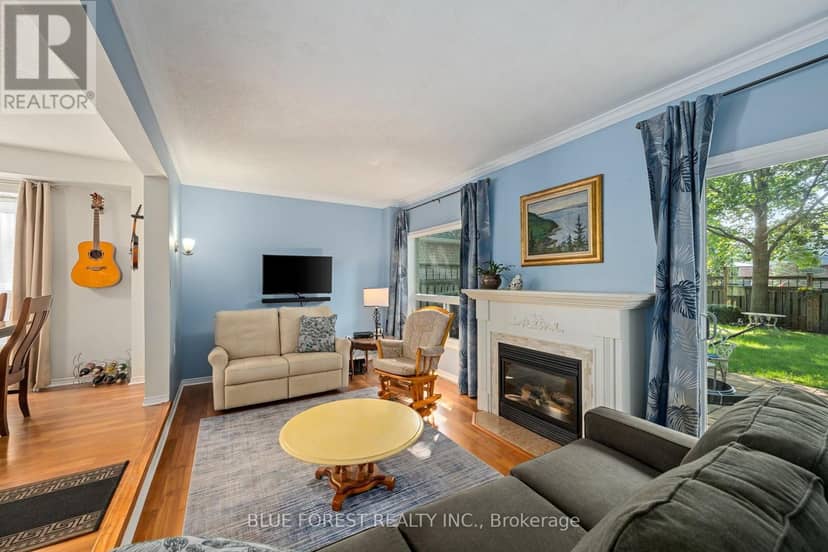 1233 Crosscreek Crescent — photo 15 of 40