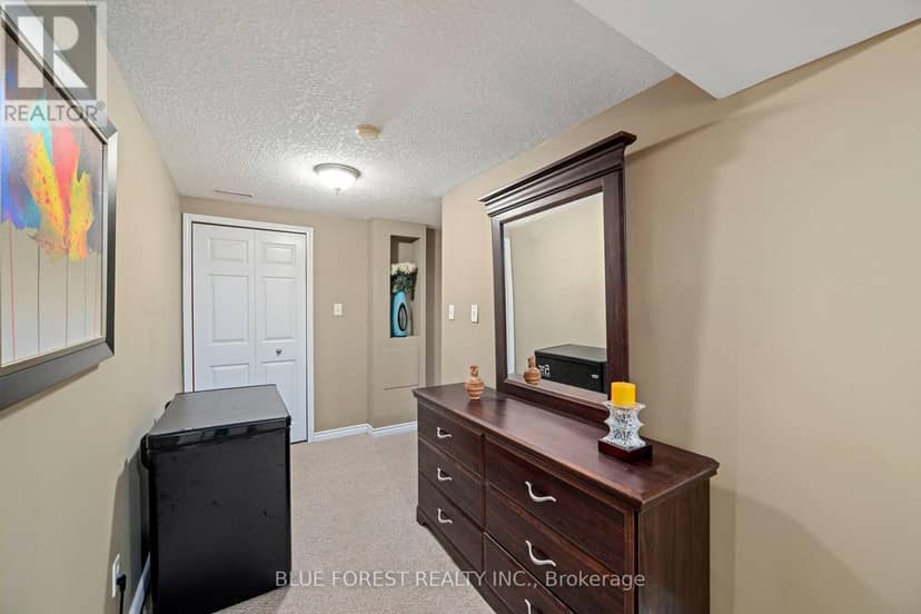 1233 Crosscreek Crescent — photo 25 of 40