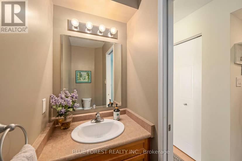 1233 Crosscreek Crescent, London East, photo 8