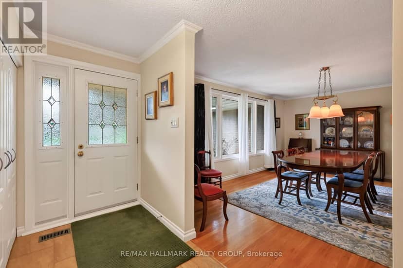 2692 Colman Street, Ottawa, photo 3