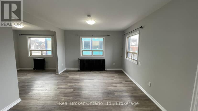 468-476 Main Street E — photo 19 of 23