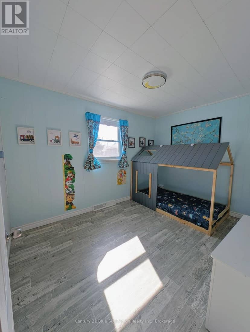 270 Belanger Street — photo 9 of 19