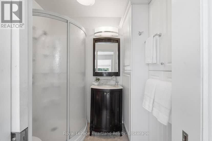 9 Maple Lane — photo 16 of 40